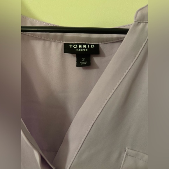 Torrid top size 2 - Picture 3 of 3